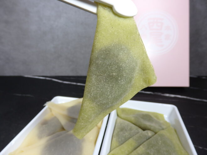 本家　西尾　八ッ橋の生八ッ橋と八ッ橋のお味