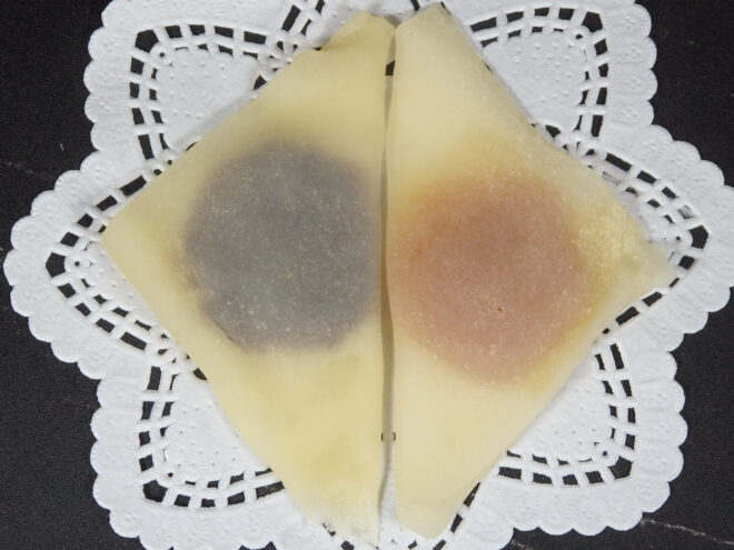 聖護院八ッ橋総本店と本家　西尾　八ッ橋の生八ッ橋の食べ比べ