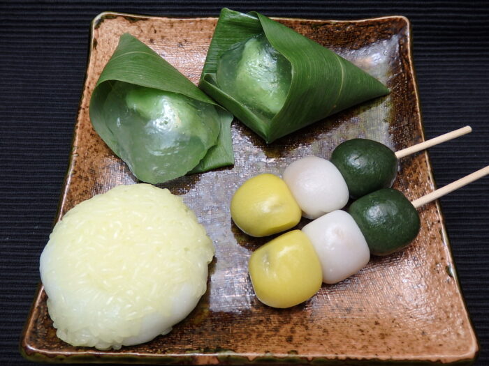 おかし処　はとやのずんだくず餅、三色だんご、ずんだ餡