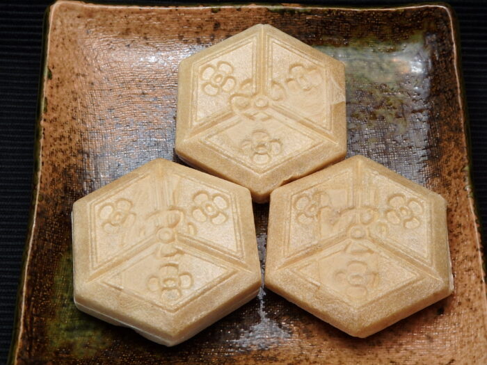 若林屋総本家の生きんつば、志功装三国、栗三盆 、ででれこでん、かぐわし