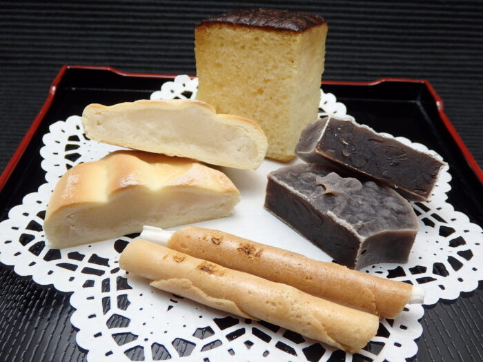 御菓子司 大彌(だいや)の七転八起、忍者屋敷、洋風のカクテル、水口煙管