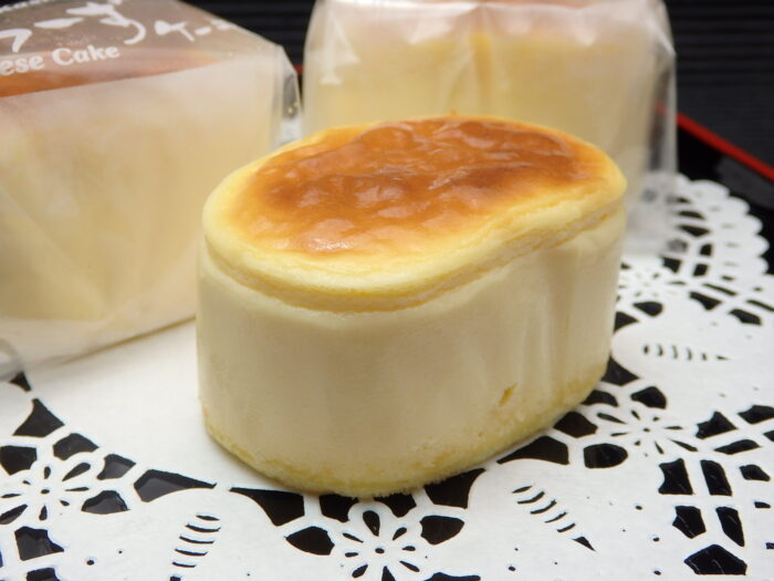 菓子長のくノ一最中、甲賀流忍者最中とチーズケーキ、なめらかプリン