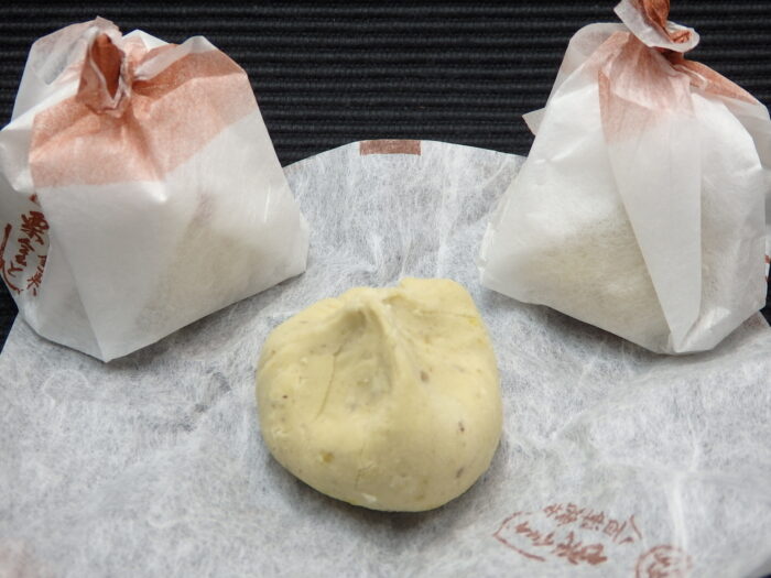 亀喜総本家の栗きんとんと姥が懐(栗蒸しようかん)