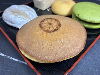 【名古屋土産】熱田の名店「亀屋芳広」を実食レビュー！人気セット『名古屋めぐり』＆『車楽』を食べ比べ