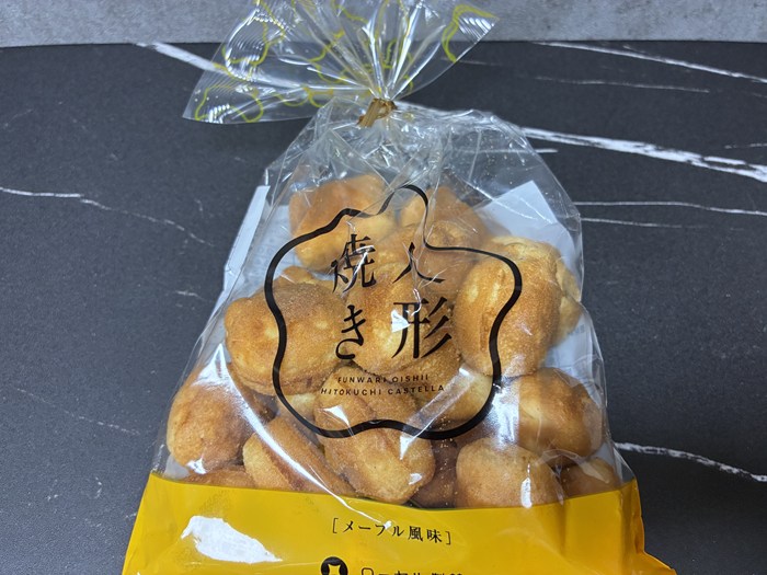 【フルール直売所・実食編】激安200円のお徳用バウムから限定の鈴焼きまで!老舗&最旬スイーツを贅沢レビュー