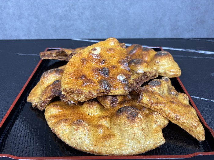 高山 手焼き煎餅堂(橋本煎餅堂)の割餅しょうゆせんべいが美味しい♪