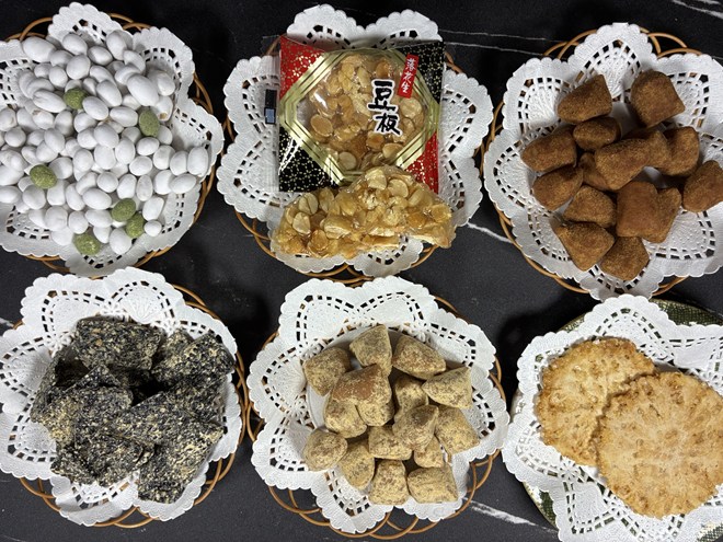飛騨高山の老舗駄菓子「打保屋（うつぼや）